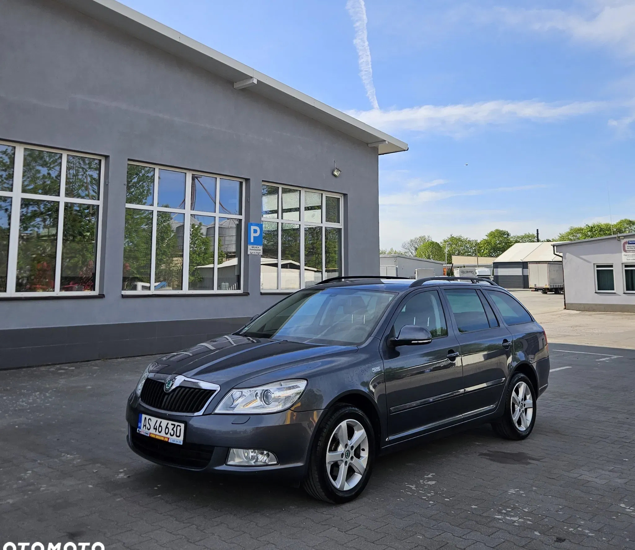 skoda miechów Skoda Octavia cena 22900 przebieg: 217000, rok produkcji 2011 z Miechów